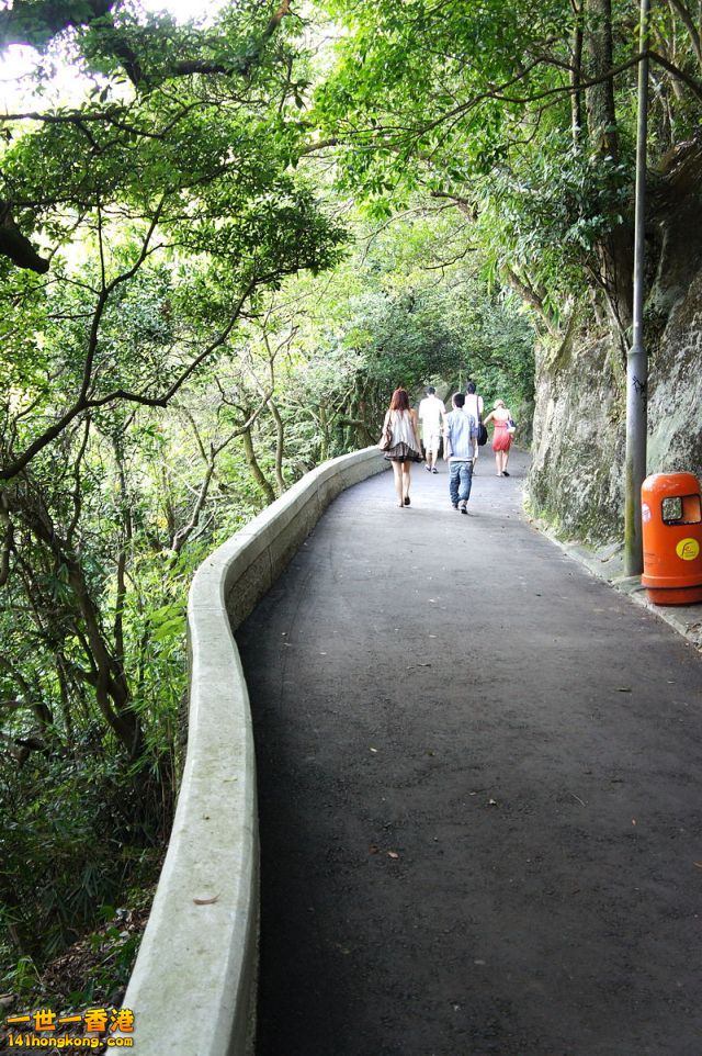 800px-Findlay_Path_(Hong_Kong).jpg