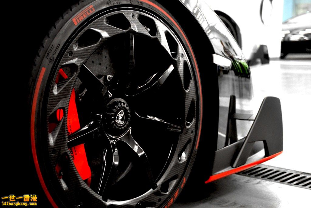 lamborghini-veneno-roadster-hong-kong-5.jpg