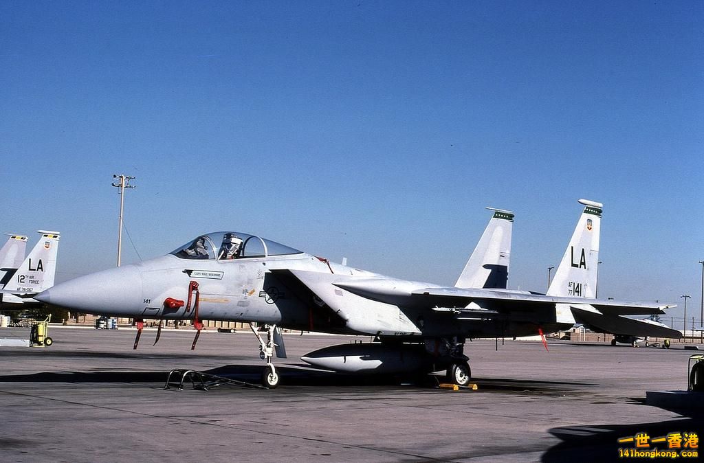 77-141 F-15A LA 555 TFS.jpg