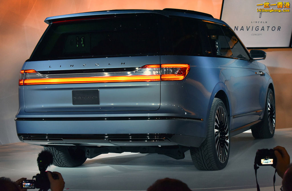 2016-New-York-Lincoln-Navigator-Concept-5.jpg
