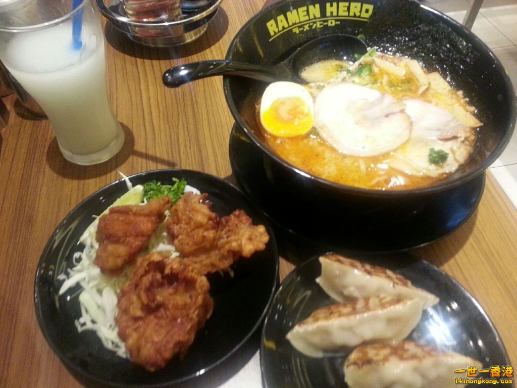 炸雞 餃子 拉麵.jpg