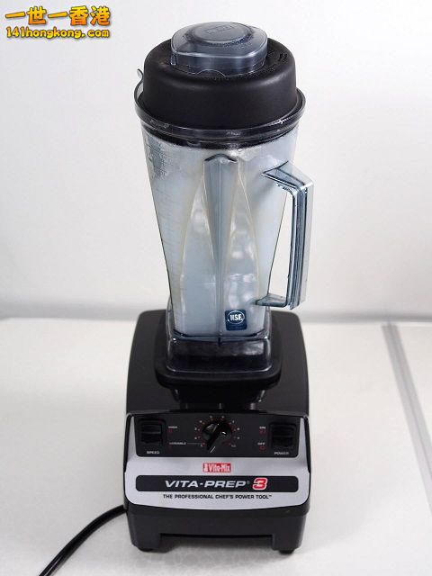 diy-handmade-lemon-aloe-cleaner-small-family-recipe-030 640.jpg