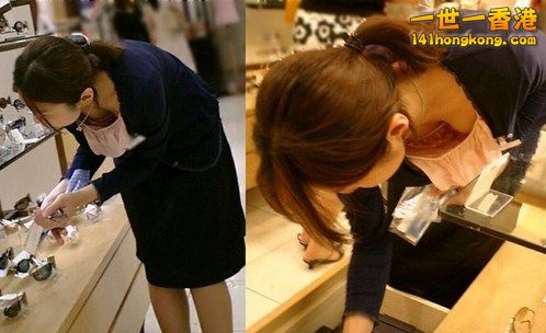 Candid-sexy-girls-at-the-mall-cleavage-and-downblouse-2013-7 (Copy).jpg