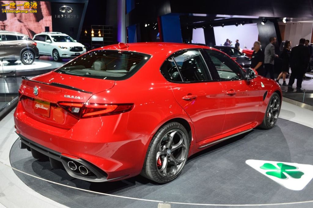 alfa-giulia-quadrifoglio-5.jpg