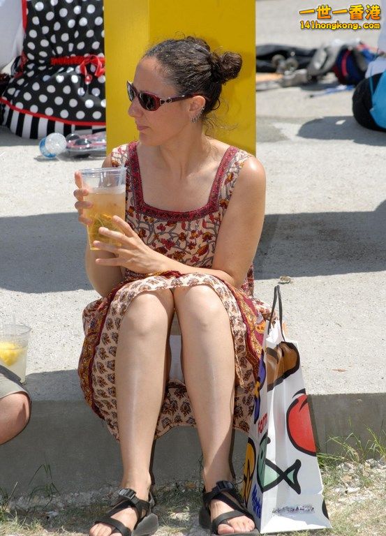 Upskirt-3 (Copy).jpg