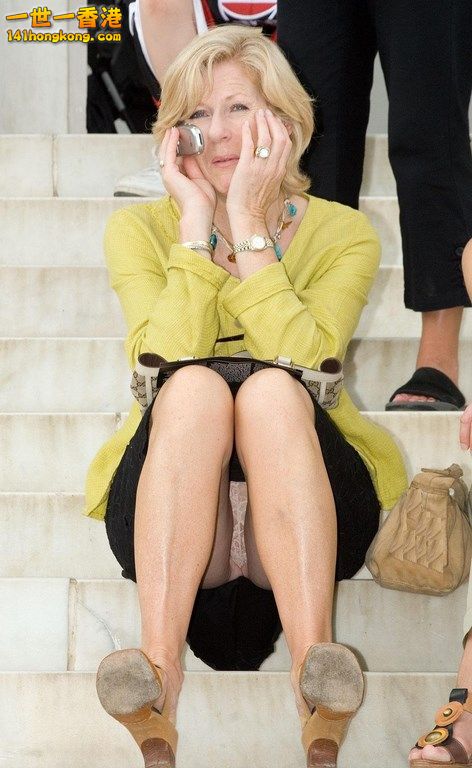 Upskirt-19 (Copy).jpg