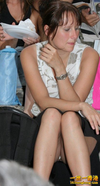 Upskirt-46 (Copy).jpg