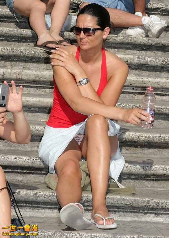Upskirt-59 (Copy).jpg