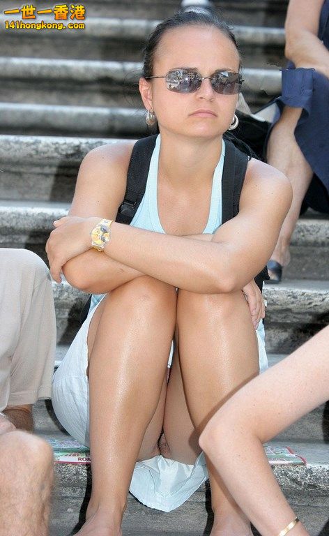 Upskirt-84 (Copy).jpg