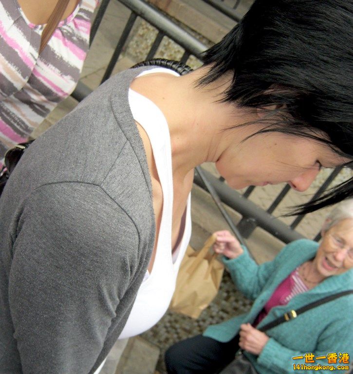 Street-Voyeur-32-22 (Copy).jpg