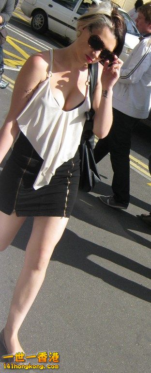 Street-Voyeur-40-8 (Copy).jpg
