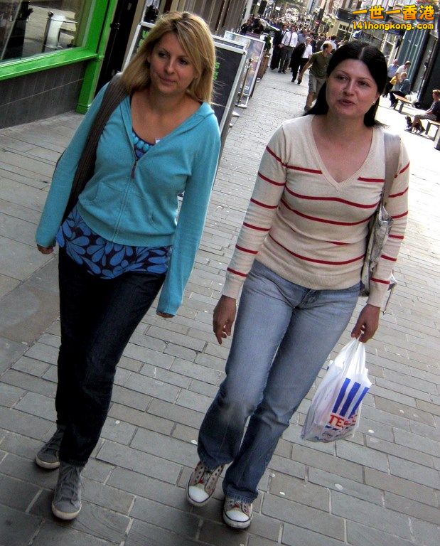 Street-Voyeur-40-12 (Copy).jpg
