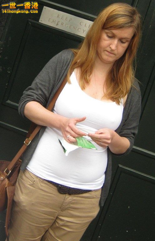 Street-Voyeur-40-22 (Copy).jpg