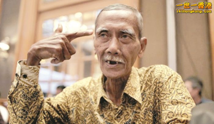 160418115404_survivor_indonesia_massacres_624x351_epa_700_404_c1.jpg