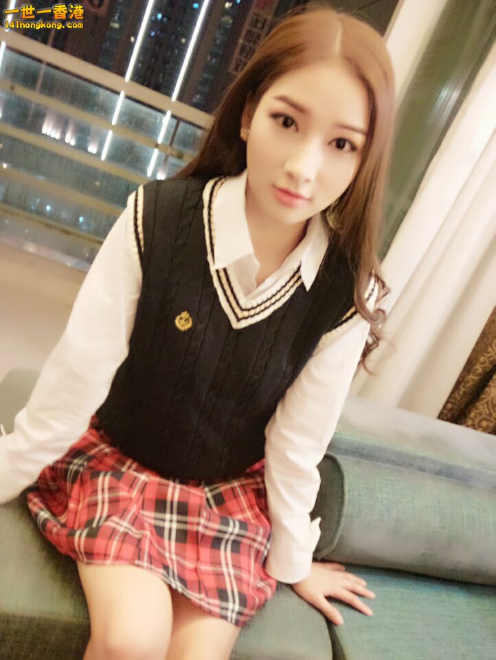 1FF1784472A8CFB865D425A12E506257.jpg