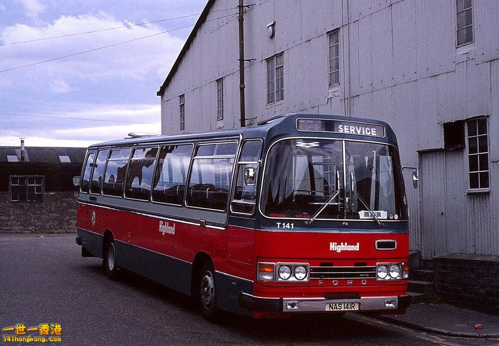 Highland Omnibuses T141 Inverness.jpg