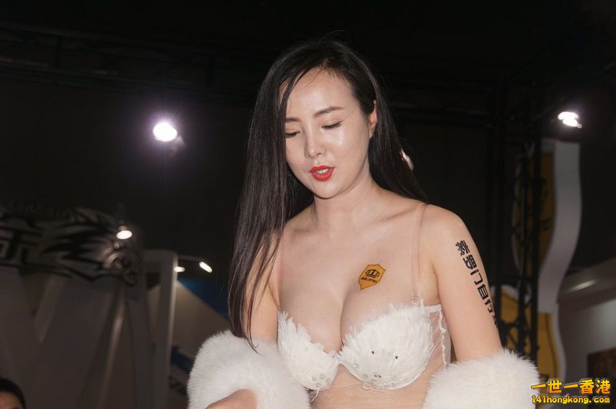 BMF0FEQ928F90005 900 x 598.jpg