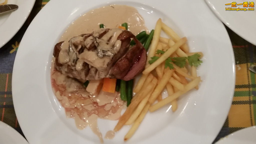 Auguestine 07_resize_resize_resize.jpg