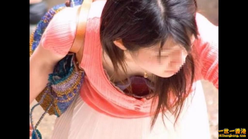 屈んだら胸チラしちゃった事故映像 part2_20160626221734.JPG