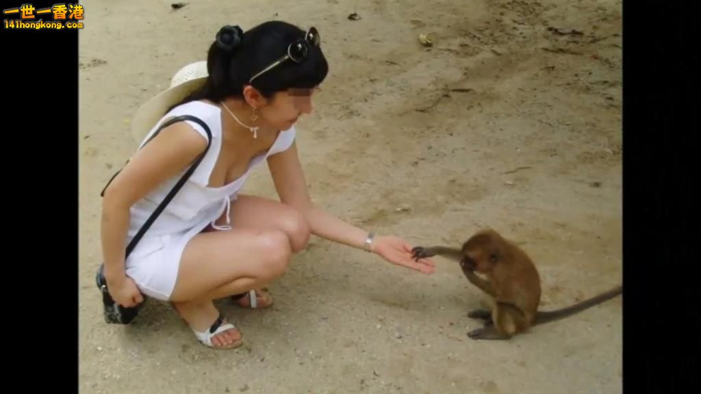 屈んだら胸チラしちゃった事故映像 part2_20160626221833.JPG