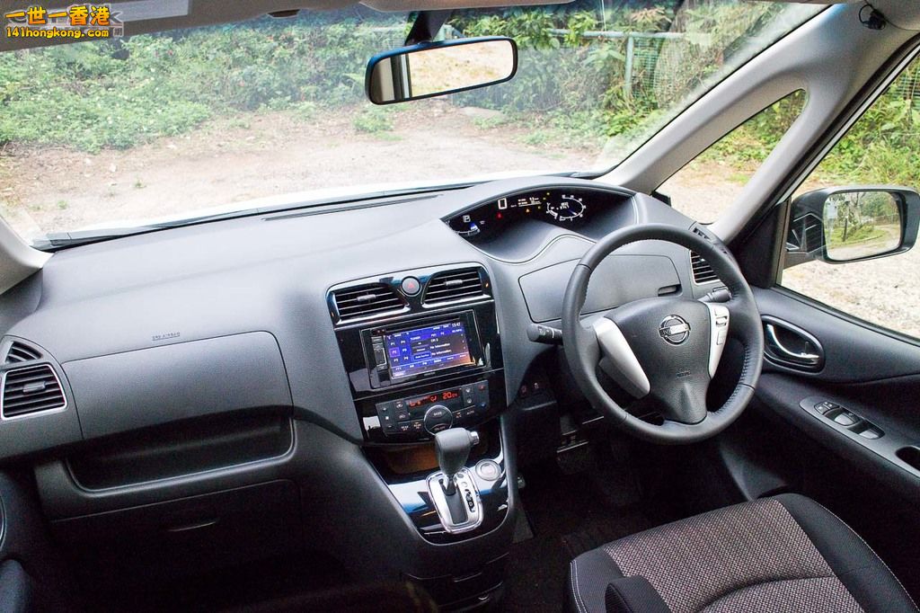 nissan-serena-2014-review-010.jpg