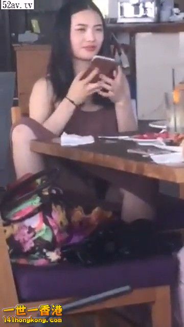 【新提醒】快看 這女的沒穿內褲[00_00_07][20160825-121316-1].jpg