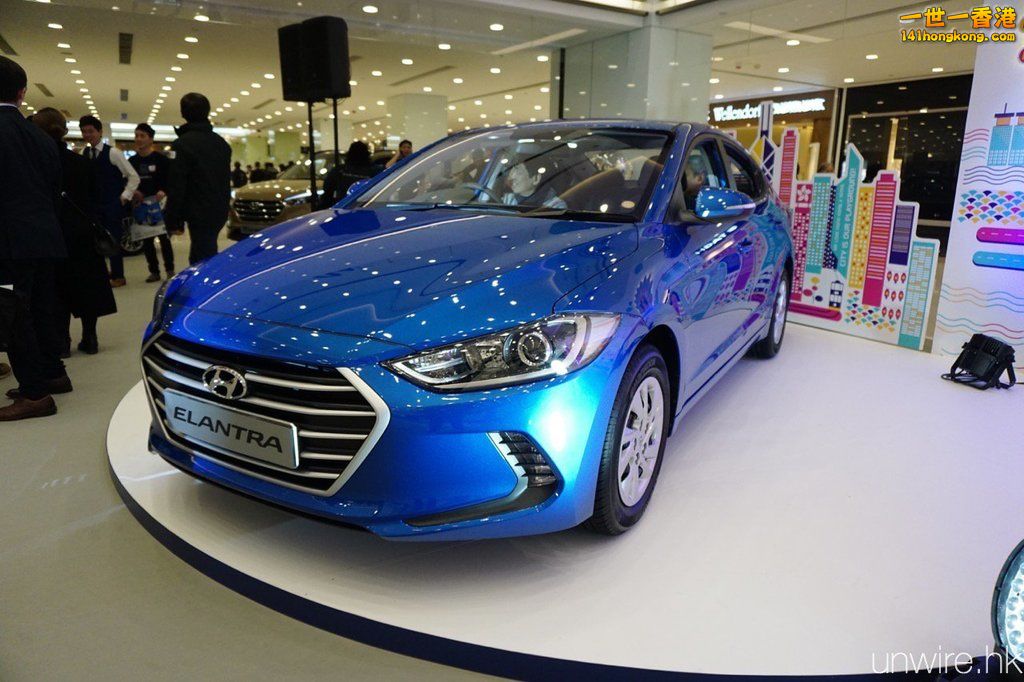 HyundaiElantra49.jpg