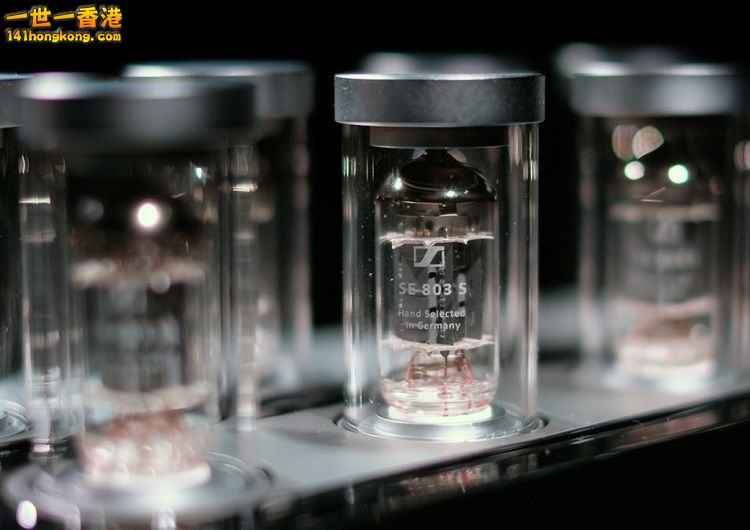 orpheus-he1060-photoshoot-2 750.jpg