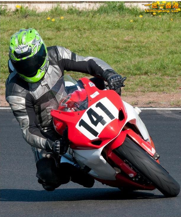 #141 Andrew Townley, Mallory Park 4813.jpg