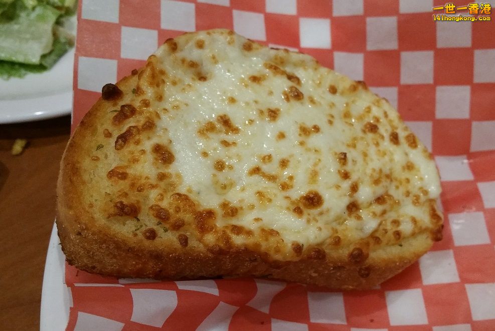 Cheese garlic bread~.jpg