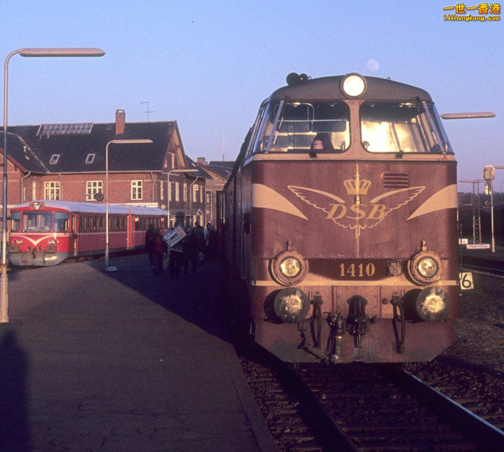 dsb-mz-1410-haelt-hjrring-646765.jpg
