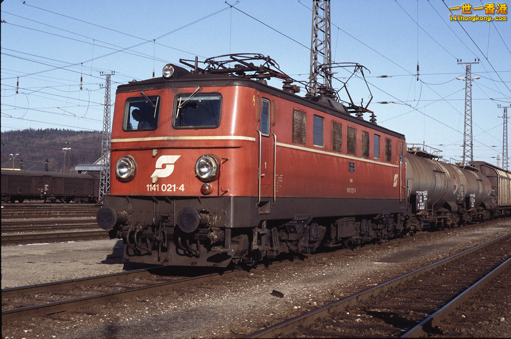 1141-021-1.jpg