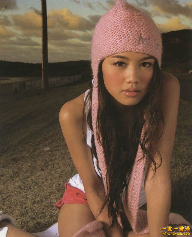 kissy_chrissie_saipan_2009_08.jpg