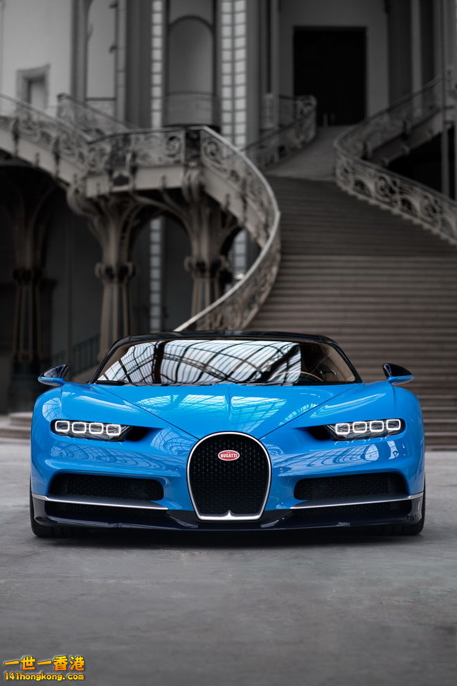 08_chiron_grandpal_front_web.jpg