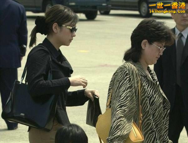 徐永蘭（左）.jpg