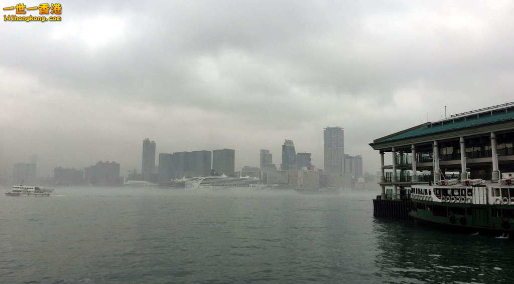 霧迷香江1.jpg