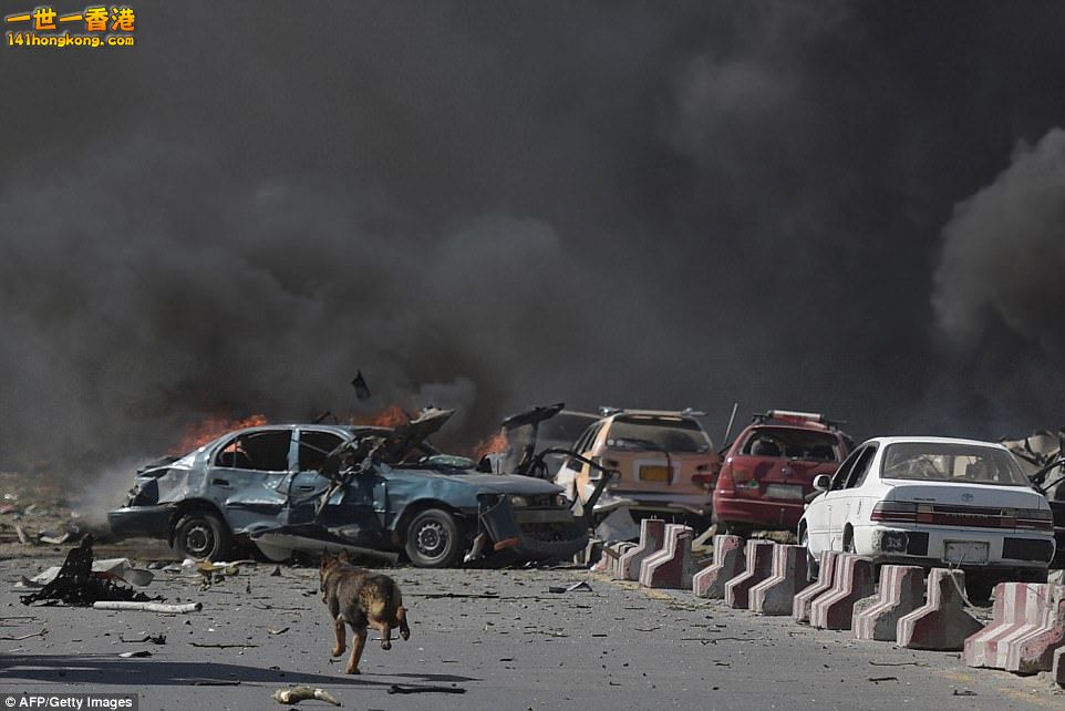 40F4419300000578-4557562-The_blast_was_so_heavy_that_more_than_30_vehicles_were_.jpg