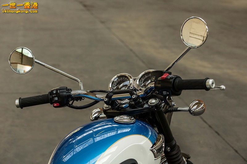 102616-2017-triumph-bonneville-t100-5225 800.jpg