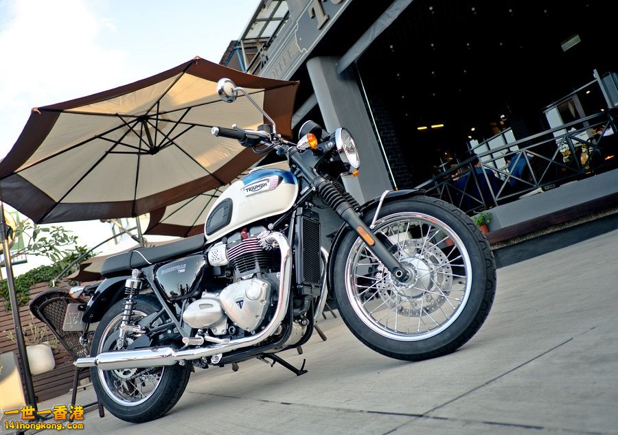 DSCF0131-2 900 x.jpg