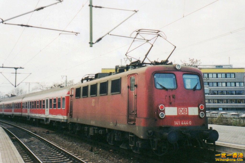 scanned-picture-of-141-444-16700.jpg