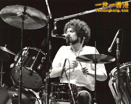don-henley-eagles.jpg