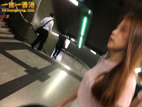 083727i0u7l2wi9g2ioili.jpg