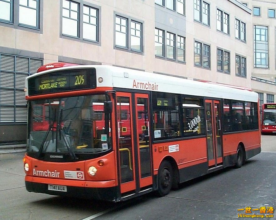 Armchair T141 AUA Hammersmith.jpg