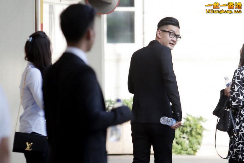 Michael Le (in spectacles).jpg