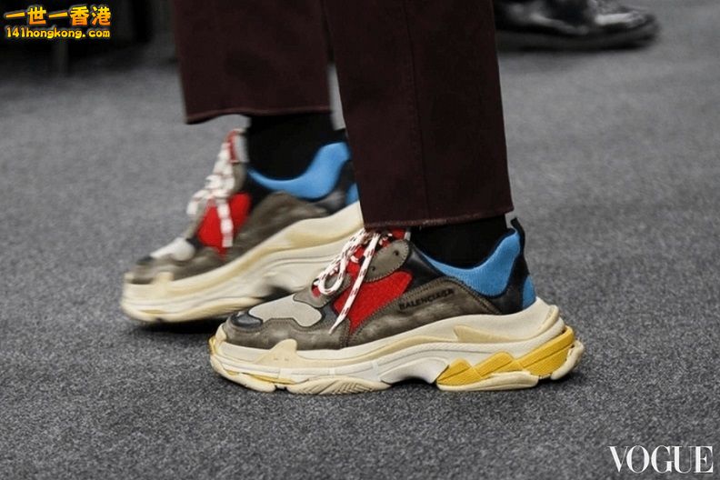 Balenciaga02.jpg