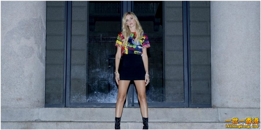 Versace01.jpg