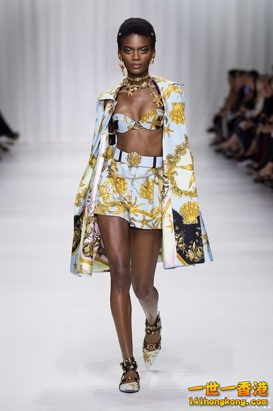 Versace12.jpg