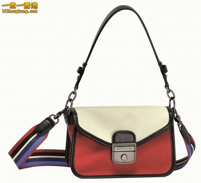 Longchamp 10.jpg