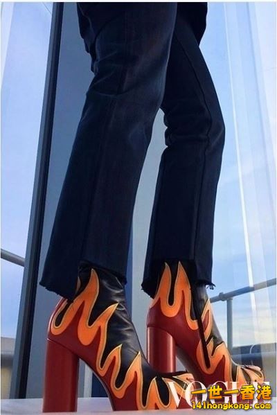 VETEMENTS01.jpg