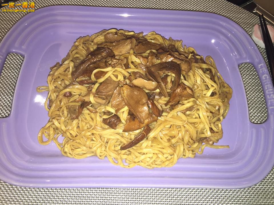 黑松露牛肝菌伊麵.jpg